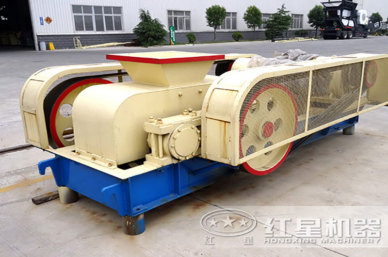 對(duì)輥式破碎機(jī)結(jié)構(gòu)簡單易維護(hù)